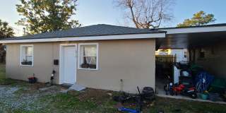 1910 Ree Street Gallery 1