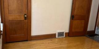 Charming 2-Bedroom Lower Duplex Gallery 4