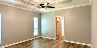 3BD/2BA House Off Perkins between Bluebonnet and Siegen. Gallery 23