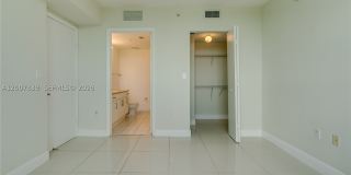 1871 NW S River Dr Gallery 17