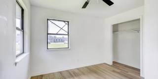 3042 W 15th Street Gallery 14