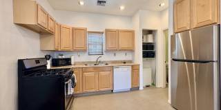 1718 East Grant Road - 2 Gallery 7
