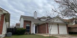 Cheerful 2 story home with a loft! Gallery 1