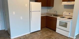 Aldrich Apartments | Near I-94 & Theodore Wirth Gallery 1