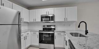 LYNX Gate City Gallery 13