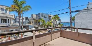 Mission Beach. 3 bedroom, 2.5 bath, 2 car garage, Gallery 13