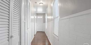 1023 W 37th Street Gallery 27