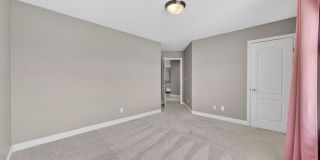 Beautifully upgraded 5-bedroom home with a pool! Gallery 42