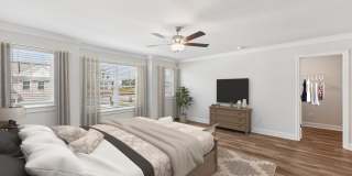 Poplar Row Gallery 28