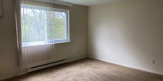 110 Gluck St Apt H Gallery 1