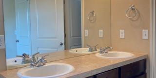 Lovely 3 Bed 2.5 Bath Home in Timbervine Gallery 41