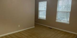 Beautiful, Newer Built Home in Riverside Gallery 9