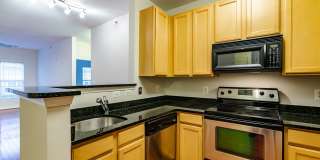 Spacious 3 Bed 2 Bath Condo With Balcony In Sought After Summerfield at Brambleton Gallery 9