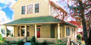 Adorable one bedroom apartment in downtown Grass Valley! Private parking, washer and dryer in unit. Gallery 1