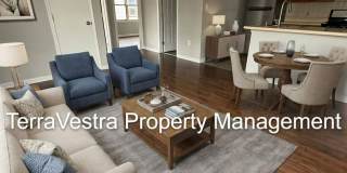 176 N Broadway Gallery 1