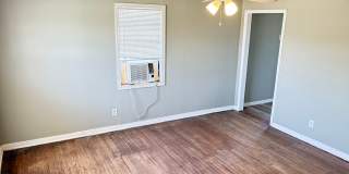 2bed/1 Bath - Available May Gallery 4