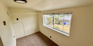 Freshly painted large home near Everett Mall AVAILABLE NOW Gallery 11