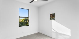 3318 NE 13th Place Gallery 38