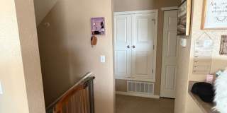 Fantastic!  Light and Bright!  1 bed + loft - 1 bath Gallery 21