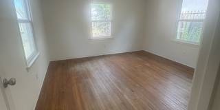 5438 Sylvia Avenue Gallery 7