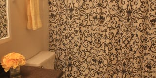 French Quarter Apartments Gallery 9