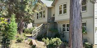 Stunning Running Y Ridge Home with Lake Views – Furnished or Unfurnished! Gallery 1