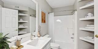 Osprey Links at Hunters Creek Apartments Gallery 10