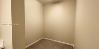 5 E Harbour Isle Gallery 24