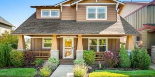 Peaceful NE Bend Home with Broken Top Views & Private Backyard Retreat Gallery 1