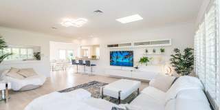 2118 NE 15th St Gallery 9