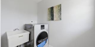 593 Bristol Lane Gallery 20