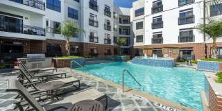 Instrata Upper Kirby Gallery 32