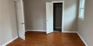 1033 32nd Street Gallery 11