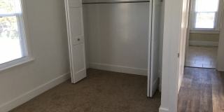 1511 Ripley Street , a large 3 bedroom with fence yard Gallery 16