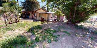 Coming Soon! Single Family 1/1 home for lease with large lot and 1 car garage! Gallery 1