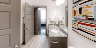 Avenue Madison Gallery 10