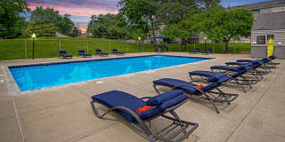 Rosehill Plaza Gallery 12