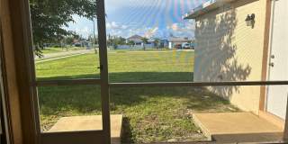 1915 SW 13th Street Gallery 28