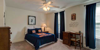 Yugo Auburn North - Student Housing Gallery 16
