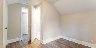 1371 Fulton Avenue Gallery 9