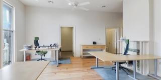 8120 OAK Street Gallery 6