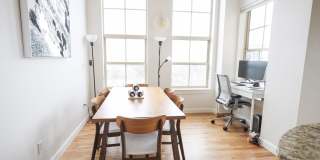 Gorgeous 1 bed 1 bath in an amazing location Gallery 7