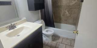 4Bedroom in Great Neighborhood Available ASAP! 4Bedroom in Great Neighborhood Available ASAP! Gallery 10