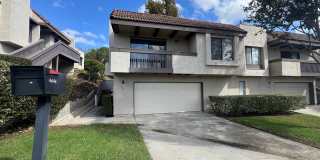 Move in Special-Two Story Three Bedroom Montezuma Townhouse College East Gallery 1