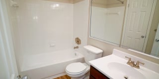 Hampton Center Gallery 22