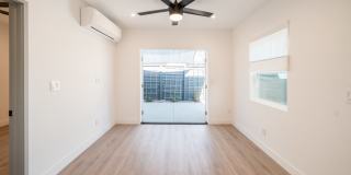 2540 1/2 Commonwealth Ave Gallery 8