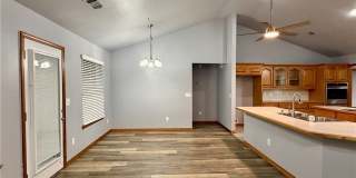 510 College Place Gallery 6
