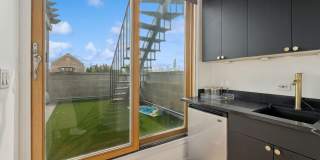 885 N Hermitage Avenue Gallery 20