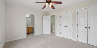 Garage Townhouse For Lease Gallery 17