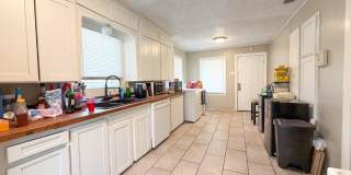 2710 32nd Street Gallery 5